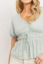 Charger l'image dans la galerie, Haut à bords coupés noué sur le devant