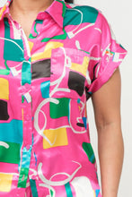Charger l&#39;image dans la galerie, Ensemble haut boutonné et short en satin imprimé Dolman
