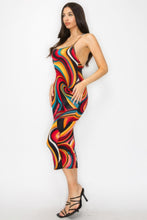 Charger l&#39;image dans la galerie, Robe midi multicolore à imprimé marbré et dos croisé
