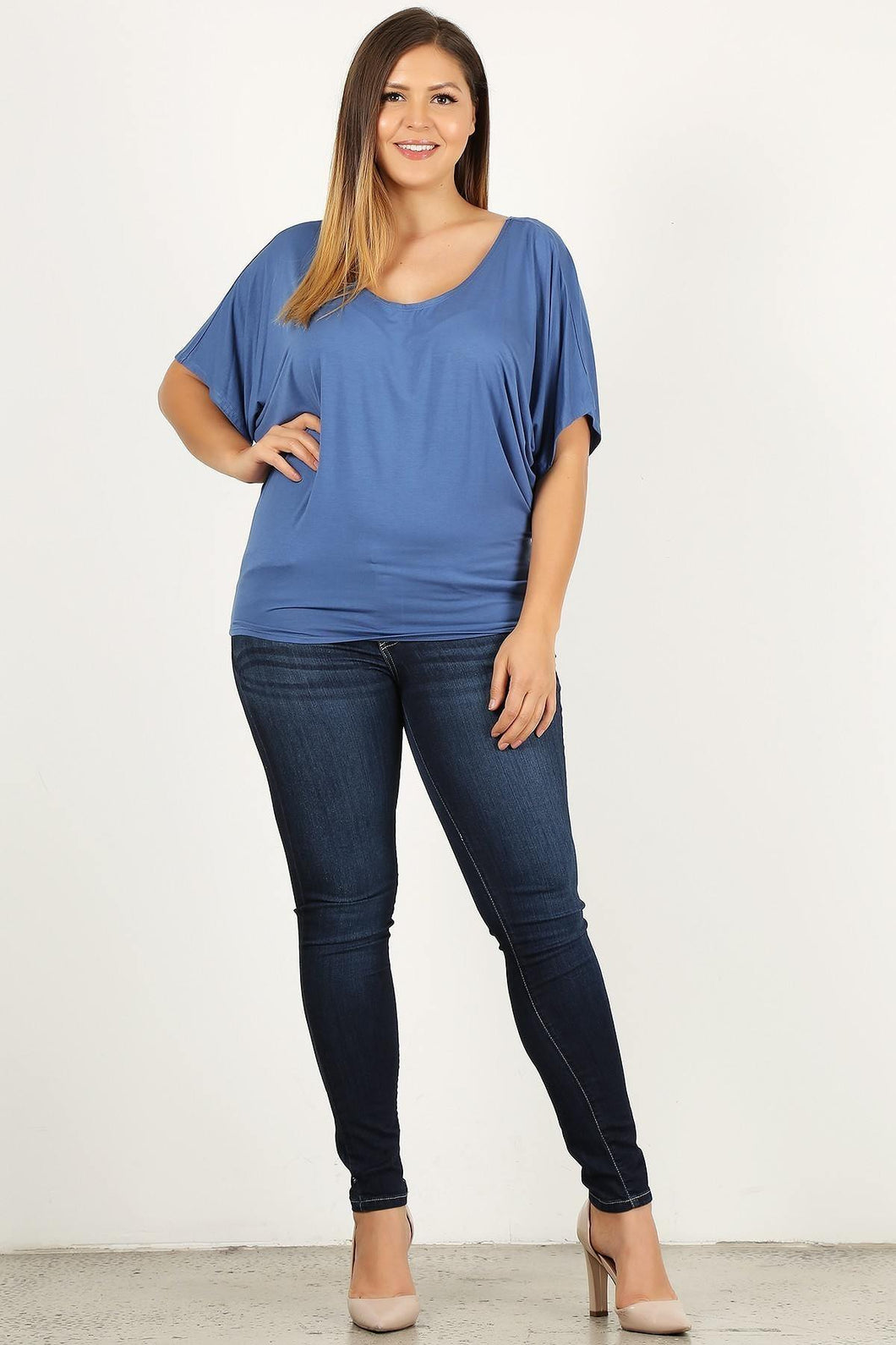 Haut en tricot uni, avec une silhouette fluide