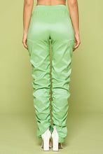 Charger l&#39;image dans la galerie, Pantalon froncé en cuir PU
