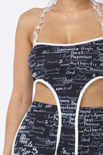 Charger l&#39;image dans la galerie, Haut court imprimé en maille avec col licou en chaîne en plastique et leggings assortis
