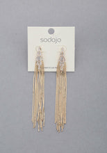 Load image into Gallery viewer, Sodajo Crystal Metal Chain Dangle Earring
