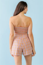 Charger l&#39;image dans la galerie, Ensemble haut court sans bretelles en coton à carreaux orange et turquoise et short taille haute à deux poches

